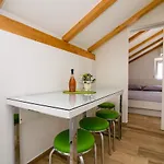 Filip Apartment *